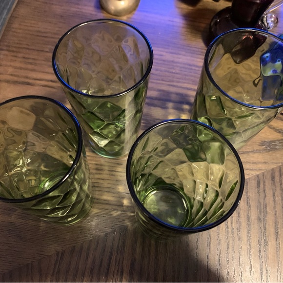 4 Avocado Green Harlequin Glass Tumblers - Picture 3 of 4